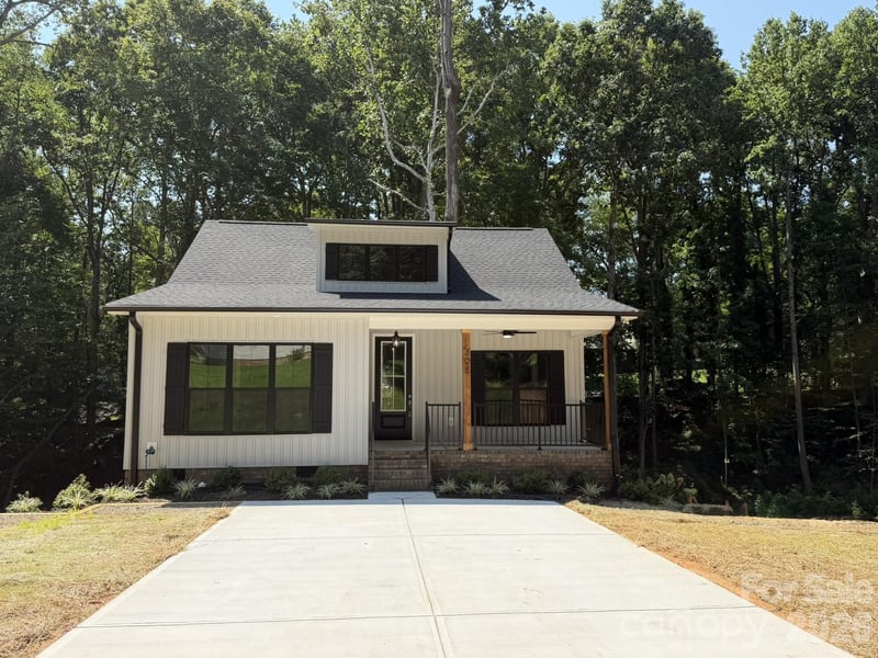 308 Willow St, Stanley, NC 28164