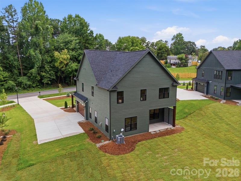 205 Parkdale Dr, Belmont, NC 28012