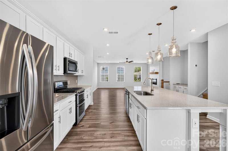 6981 Waterstone Dr, Sherrills Ford, NC 28673