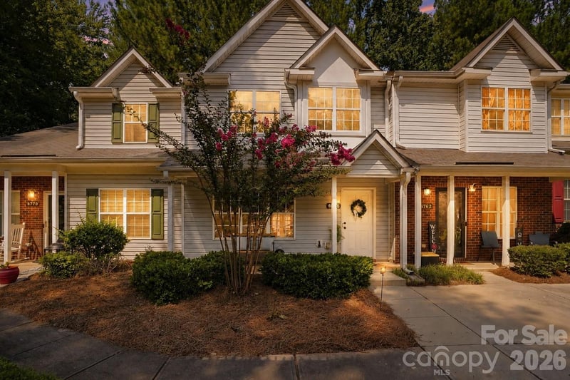 6766 Cypress Tree Ln, Charlotte, NC 28215