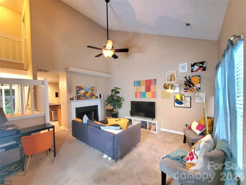 3840 Mosscroft Ln, Charlotte, NC 28215