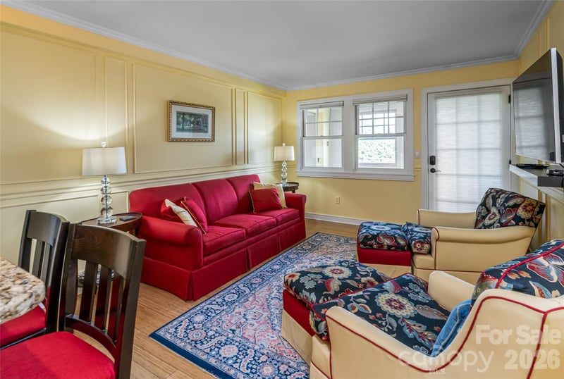 37 Hiawassee St #W203, Asheville, NC 28801