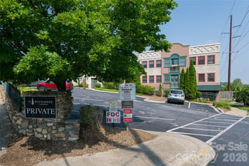 37 Hiawassee St #W203, Asheville, NC 28801