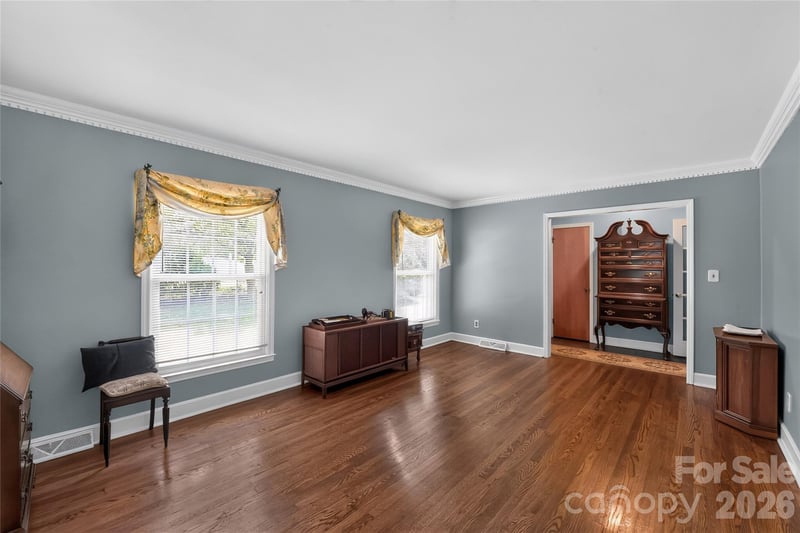 1311 Cambridge St, Gastonia, NC 28054