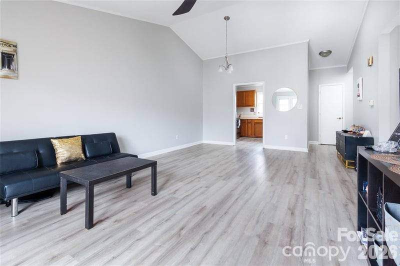 1300 Larchmont Pl #810, Salisbury, NC 28144