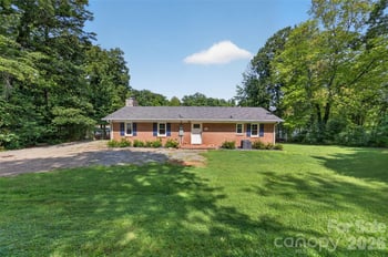 4009 Cindy Ln, Denver, NC 28037