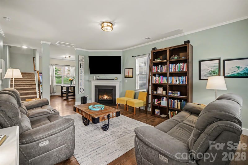 9049 Remnick Dr, Gastonia, NC 28056