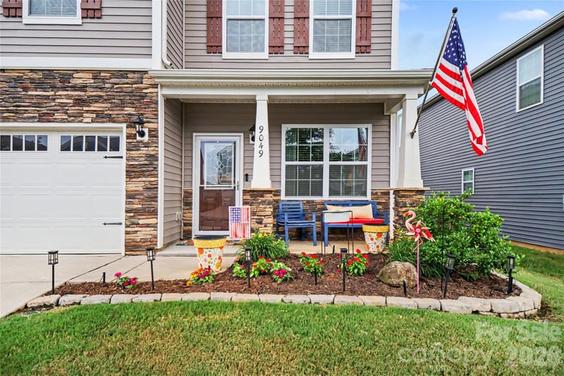 9049 Remnick Dr, Gastonia, NC 28056