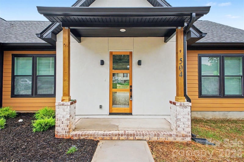 504 E 24th St, Kannapolis, NC 28083