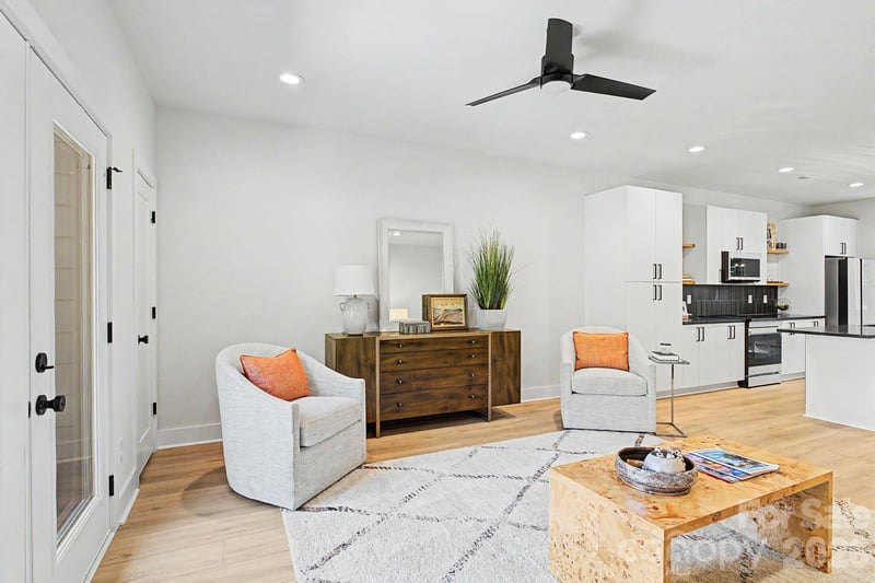 1312 Carolyn Dr, Charlotte, NC 28205
