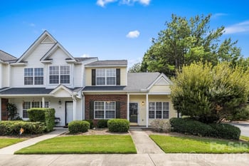 14327 Tranters Creek Ln, Charlotte, NC 28273