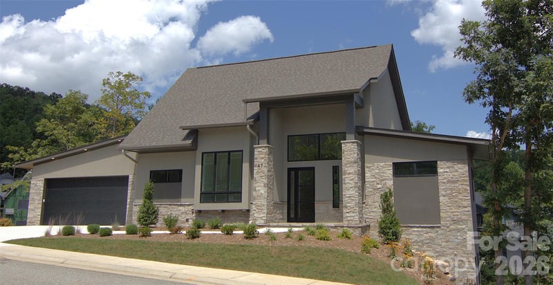 47 Versailles Ln, Asheville, NC 28804