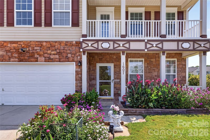 1607 Hoosac Dr, Waxhaw, NC 28173