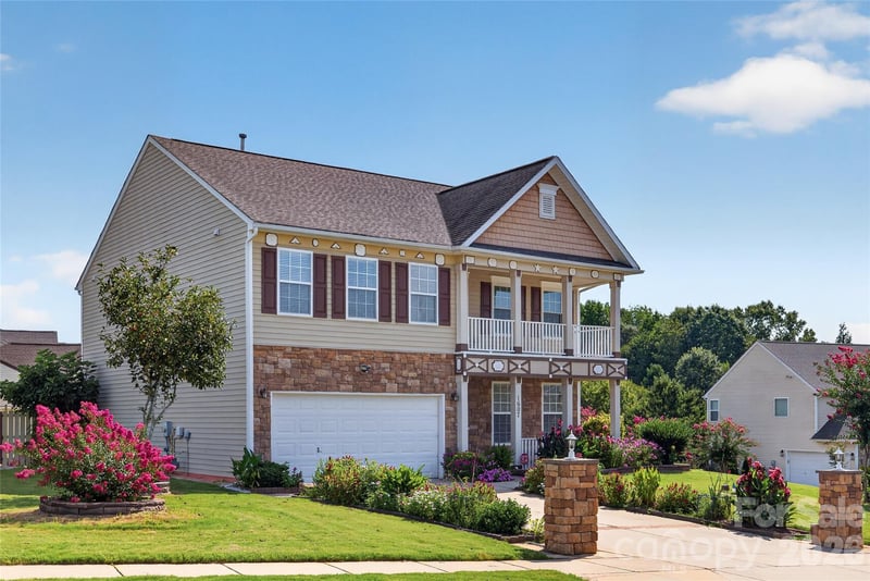 1607 Hoosac Dr, Waxhaw, NC 28173