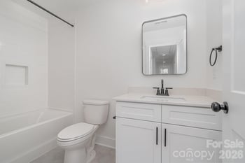 2021 Bishop Madison Ln #8, Charlotte, NC 28216