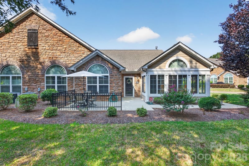 128 Lone Oak Cir, Rock Hill, SC 29732