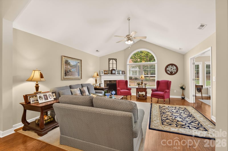 128 Lone Oak Cir, Rock Hill, SC 29732