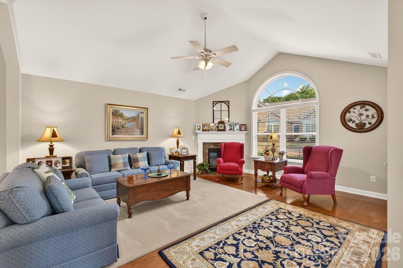128 Lone Oak Cir, Rock Hill, SC 29732