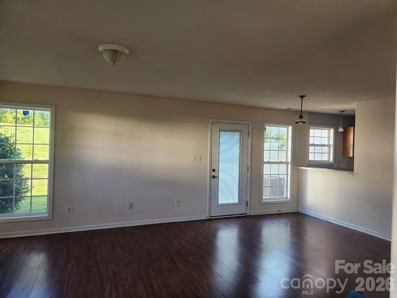 9644 Littleleaf Dr, Charlotte, NC 28215