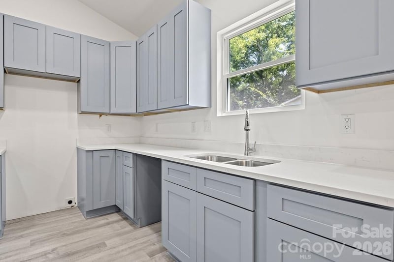 505 E Dunlap St, Lancaster, SC 29720