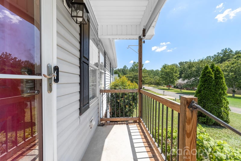3009 Drake Dr, Stanley, NC 28164
