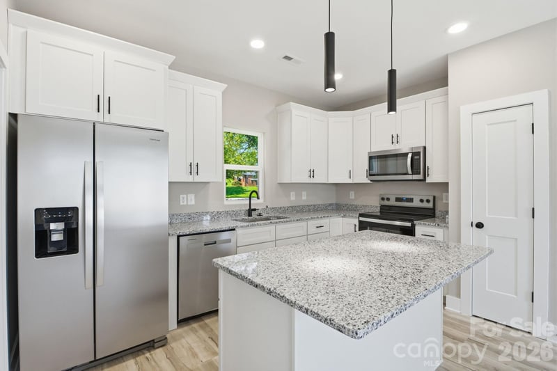 1851 Hilltop Cir, Gastonia, NC 28054
