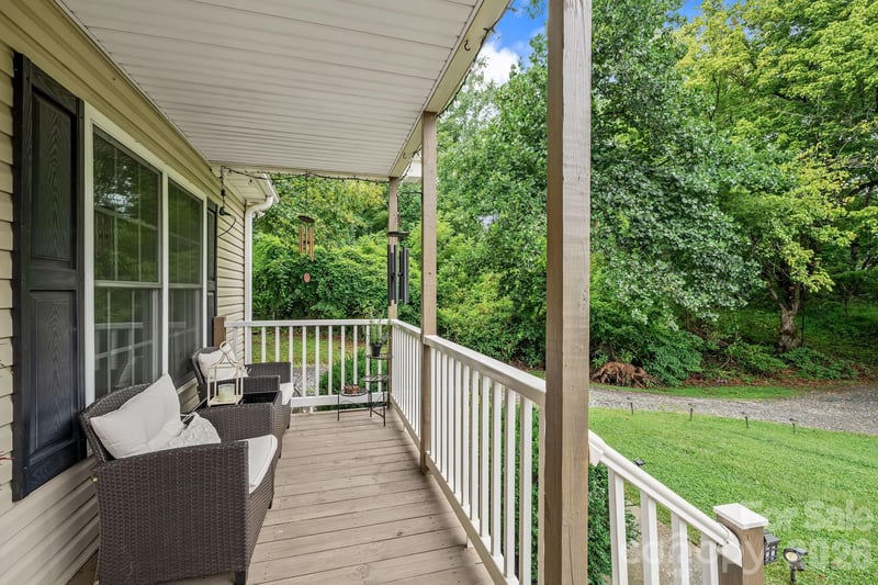 47 Fox Rd, Asheville, NC 28804