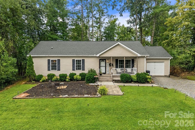 47 Fox Rd, Asheville, NC 28804