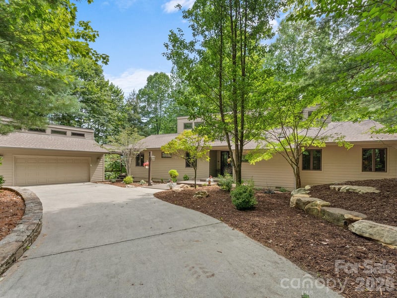 1370 Salola Ln, Brevard, NC 28712