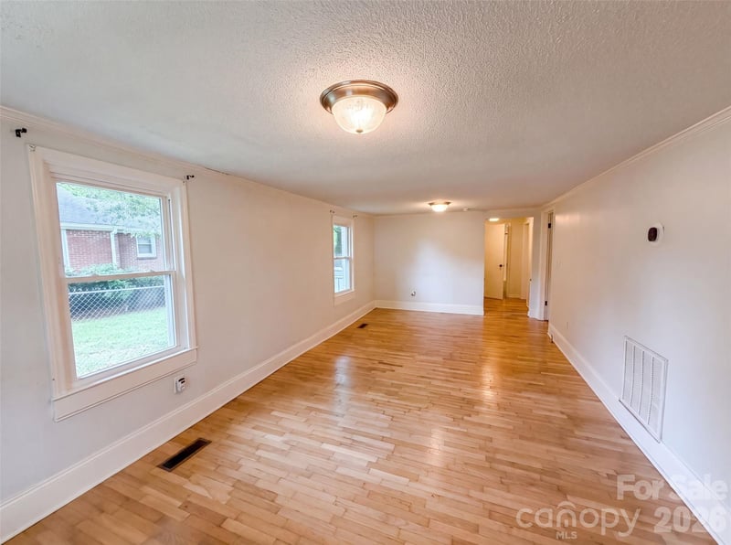 1017 White Ln, Gastonia, NC 28052