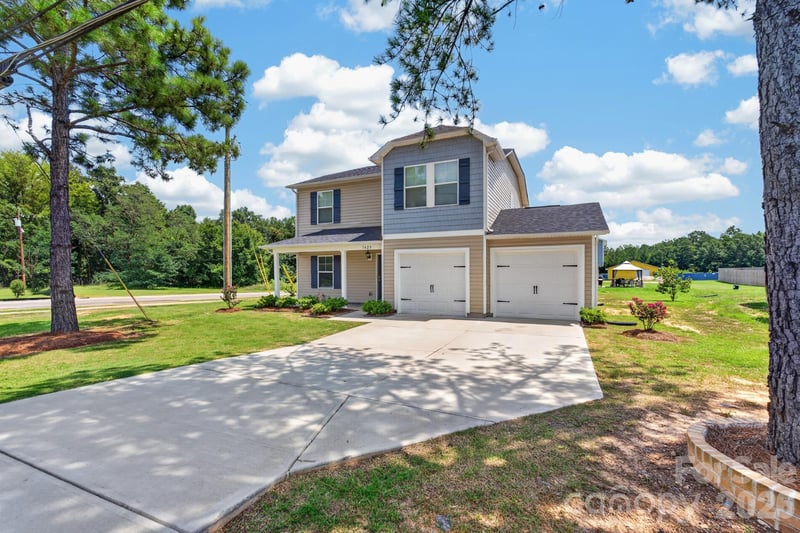 1425 Springdale Rd, Lancaster, SC 29720