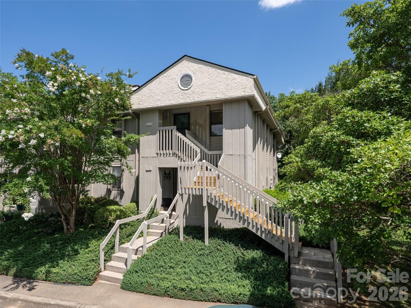 1406 Abbey Cir, Asheville, NC 28805