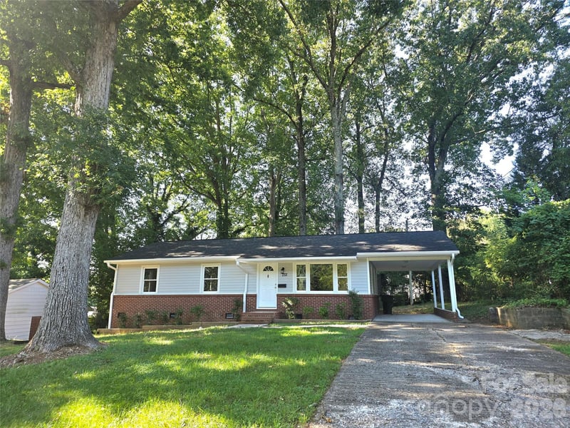733 Crestwood Ave, Gastonia, NC 28054