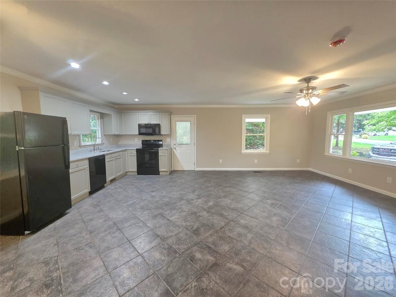 733 Crestwood Ave, Gastonia, NC 28054