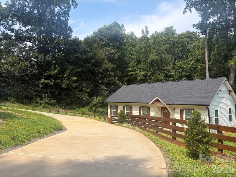 6524 Mintbrook Dr, Mint Hill, NC 28227