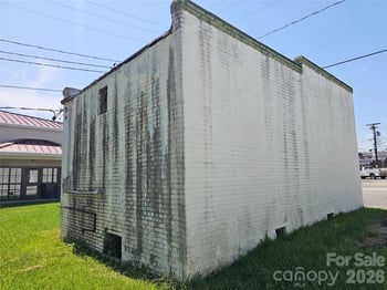 4 Roosevelt St N, York, SC 29745