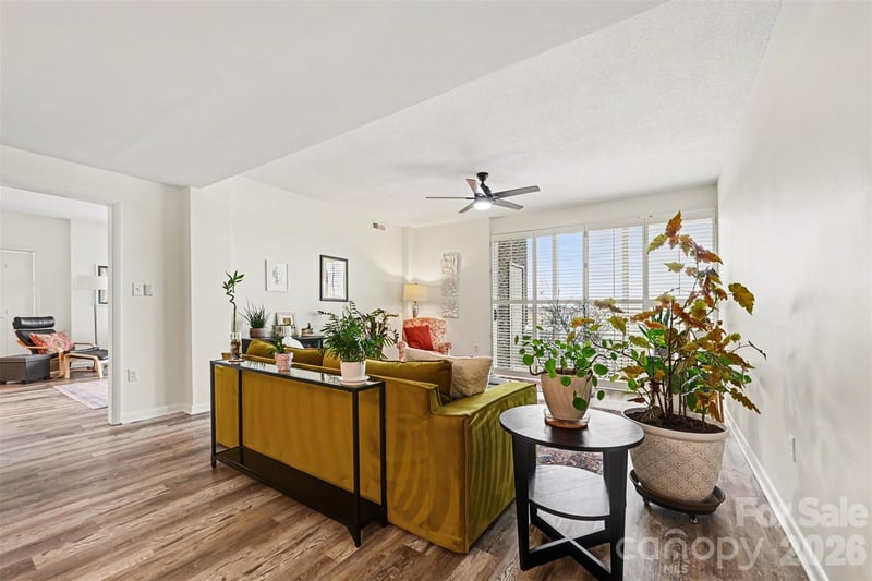 1300 Reece Rd #520, Charlotte, NC 28209