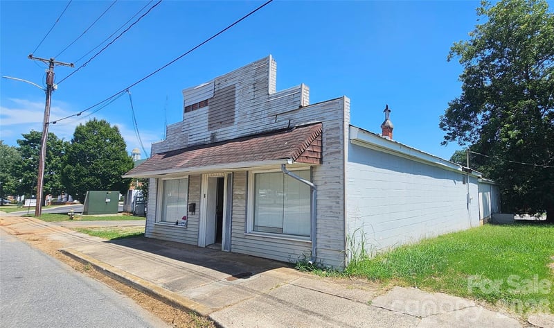 6 Roosevelt St N, York, SC 29745