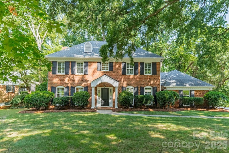 3821 Silver Bell Dr, Charlotte, NC 28211