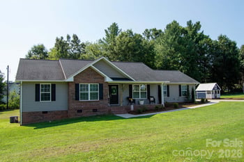 2422 23rd Street Dr NE, Hickory, NC 28601