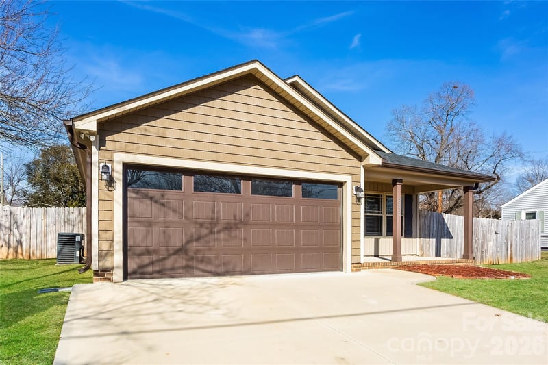 313 E 24th St, Kannapolis, NC 28083