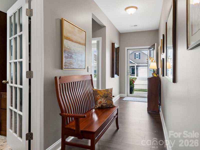78 Fox Cove Rd, Hendersonville, NC 28792