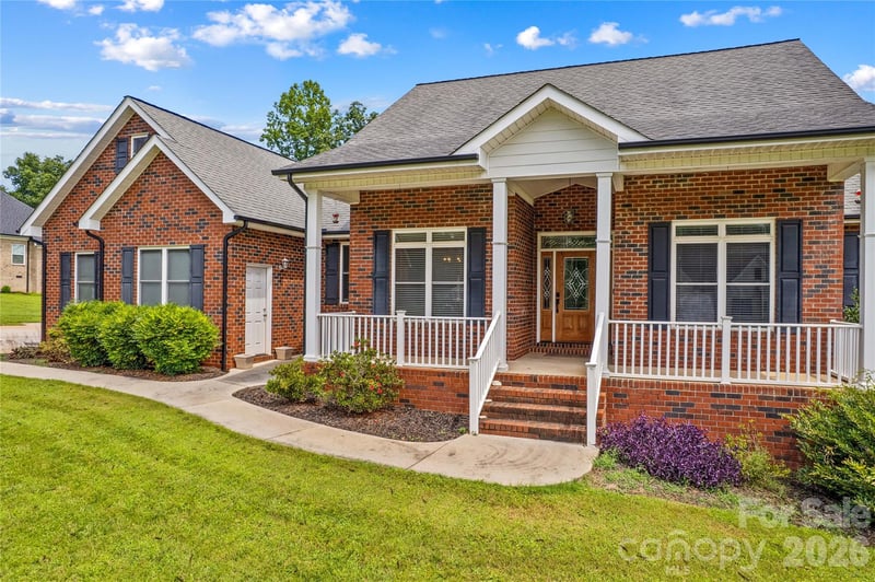 209 Seven Springs Loop, Statesville, NC 28625