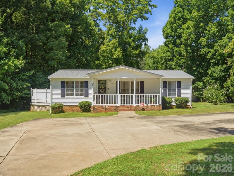 5766 Adicks Ct, York, SC 29745