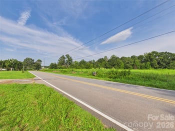 6836 George Hildebran School Rd, Hickory, NC 28602