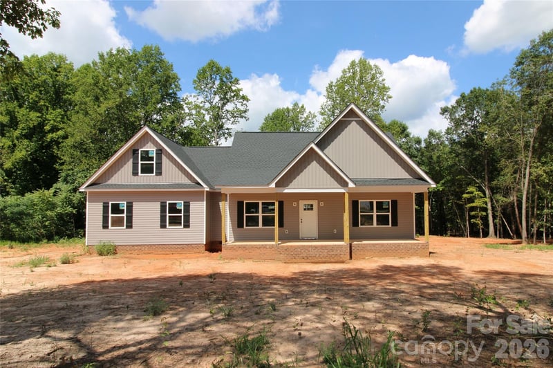989 Rhyne Rd, Clover, SC 29710