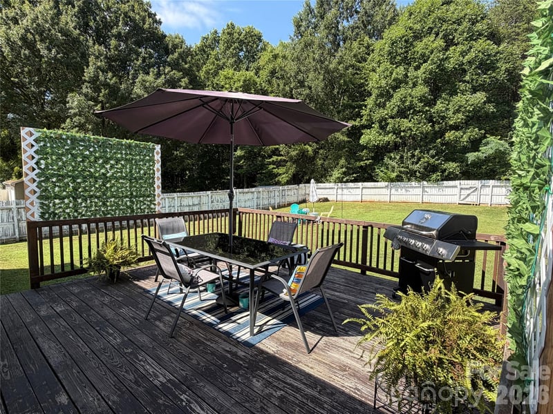 132 Kendra Dr, Mooresville, NC 28117