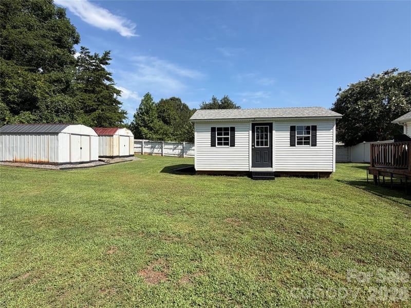132 Kendra Dr, Mooresville, NC 28117