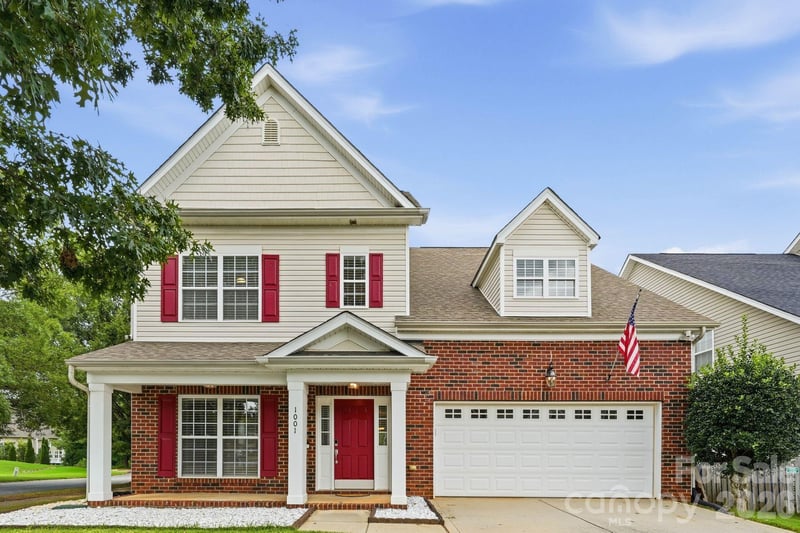 1001 Yellow Daisy Dr, Matthews, NC 28104