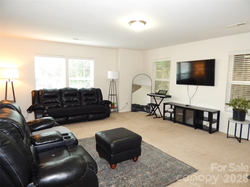 832 Chevelle Dr, Statesville, NC 28677